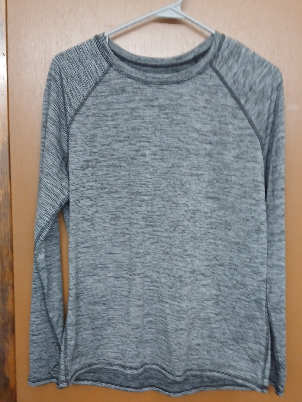 Cuddl Duds Heathered Gray Long Sleeve Top
